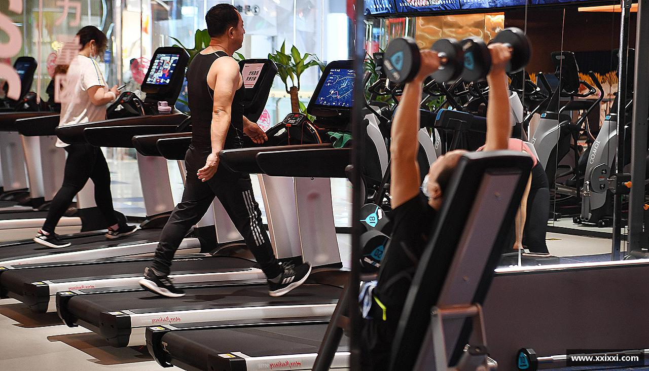 每一滴汗水，都是胜利的铺路石。